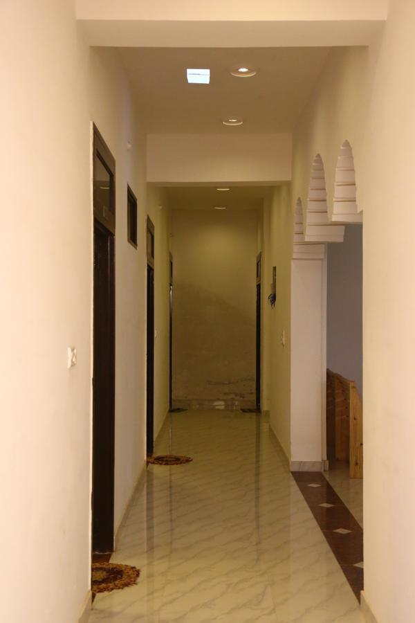 Winter Mountain Resort Pushkar Exterior foto